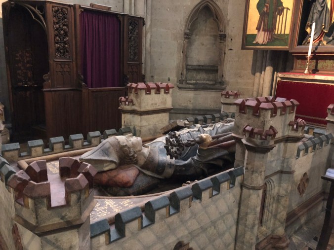 62AD58D9-3BBA-430F-A7A4-27D37C751111